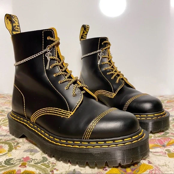 Silver Scissors Anket Shoe Charm Chains for Boots & Skates - Picture 4 of 5